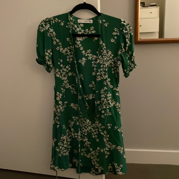 Faithfull the brand mini wrap dress ruffled sleeve - Picture 1 of 3